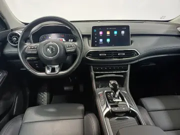 MG HS 1.5T GDI Luxury Automată 162CP