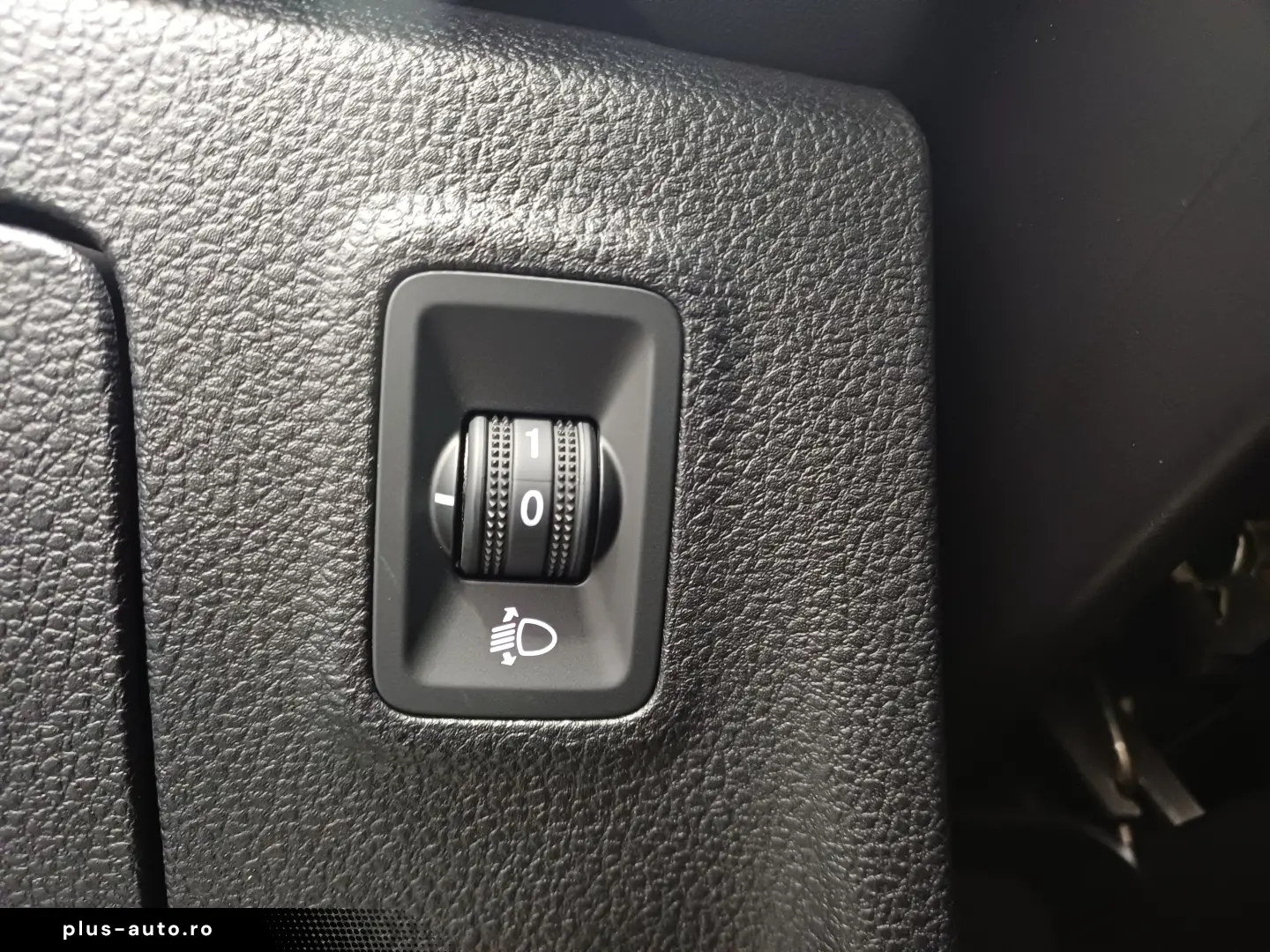 MG HS 1.5T GDI Luxury Automată 162CP