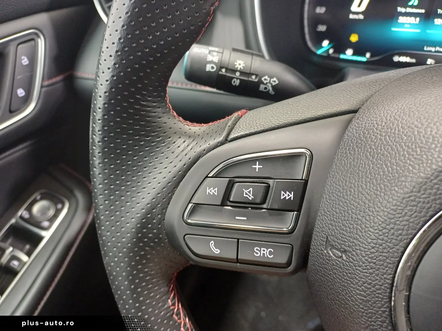 MG HS 1.5T GDI Luxury Automată 162CP