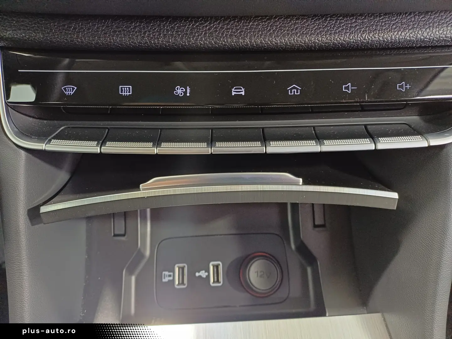 MG HS 1.5T GDI Luxury Automată 162CP