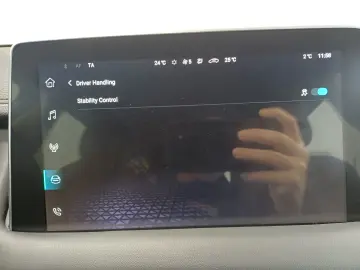 MG HS 1.5T GDI Luxury Automată 162CP