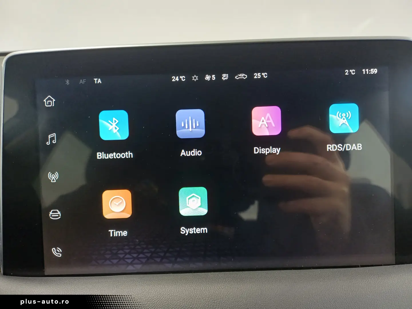 MG HS 1.5T GDI Luxury Automată 162CP