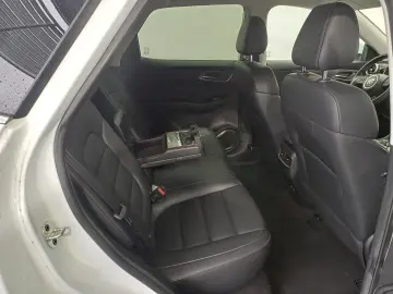 MG HS 1.5T GDI Luxury Automată 162CP