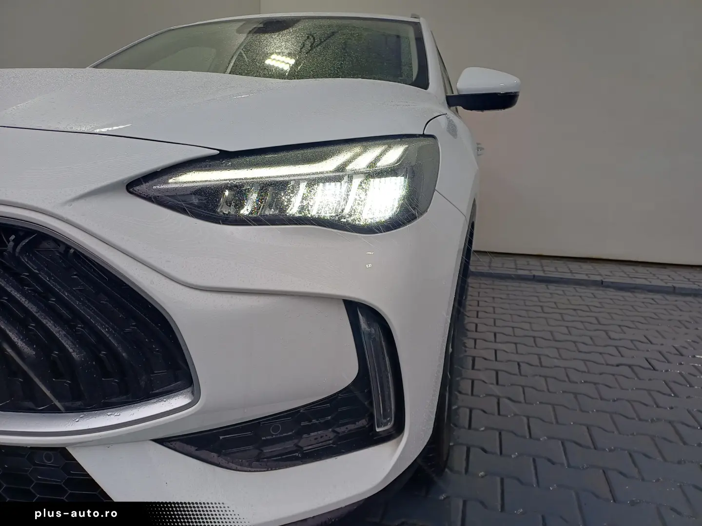 MG HS 1.5T GDI Luxury Automată 162CP