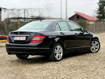 Mercedes Benz C180
