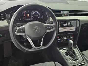 VW Passat Business 2 0 TDI 150 Cp DSG