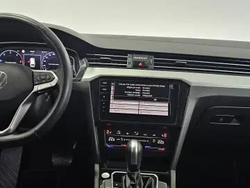 VW Passat Business 2 0 TDI 150 Cp DSG