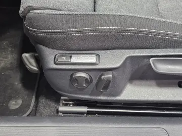 VW Passat Business 2 0 TDI 150 Cp DSG