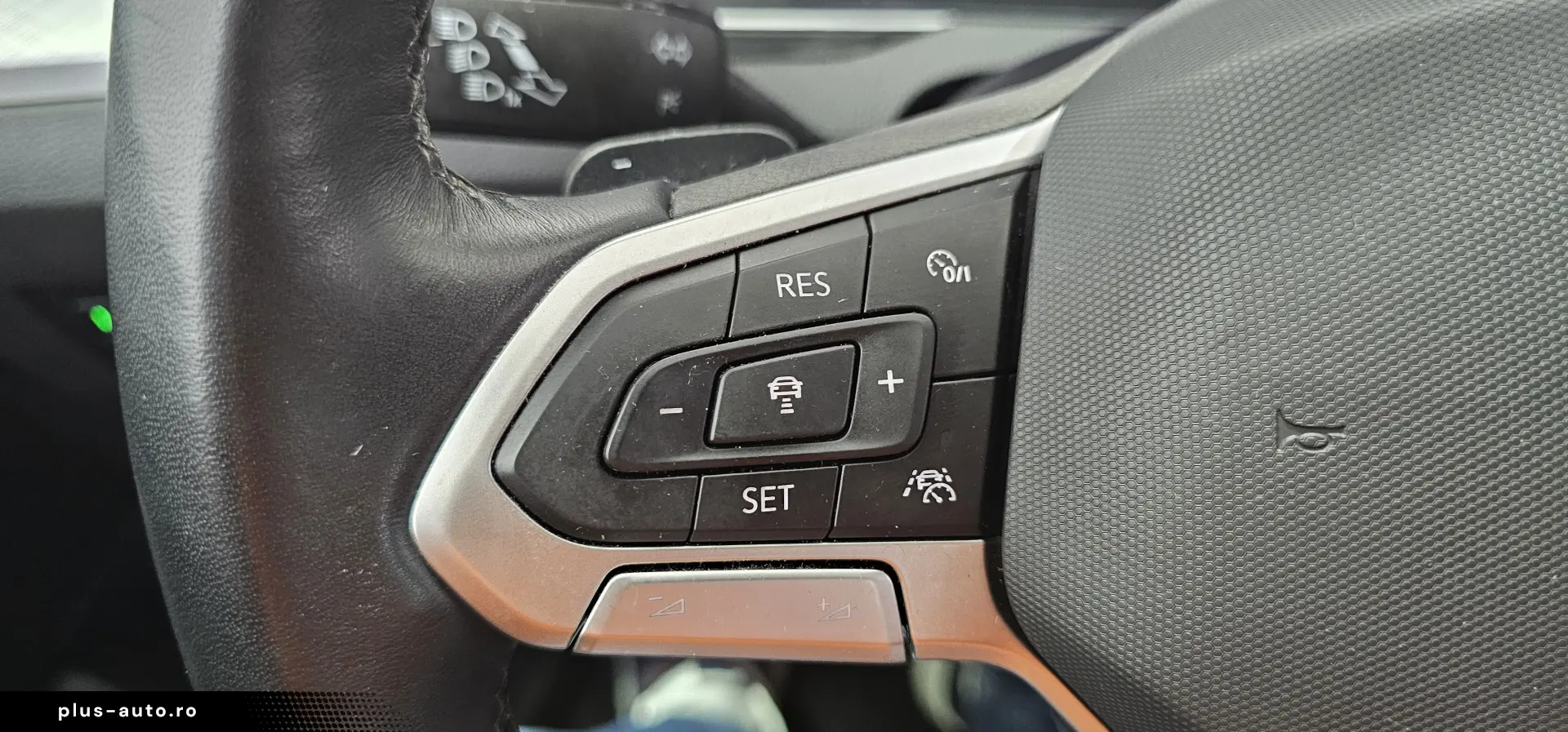 VW Passat Business 2 0 TDI 150 Cp DSG