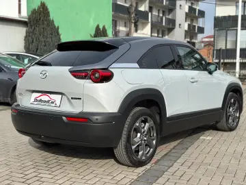 Mazda MX-3 e-skyactiv First edition