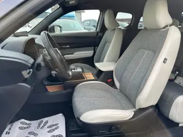 Mazda MX-3 e-skyactiv First edition