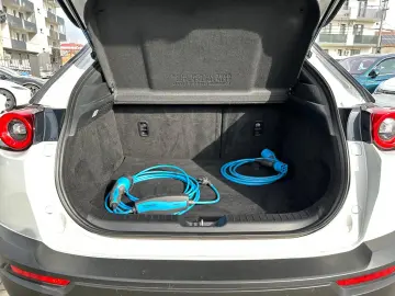 Mazda MX-3 e-skyactiv First edition