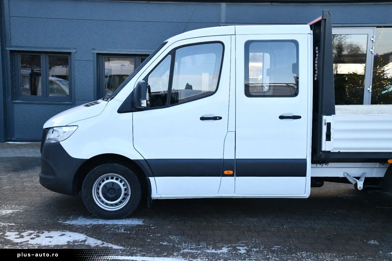 MERCEDES-BENZ Sprinter 211CDI RWD L2
