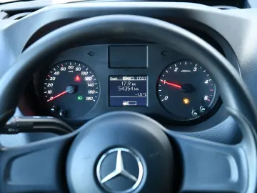 MERCEDES-BENZ Sprinter 211CDI RWD L2