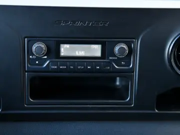 MERCEDES-BENZ Sprinter 211CDI RWD L2