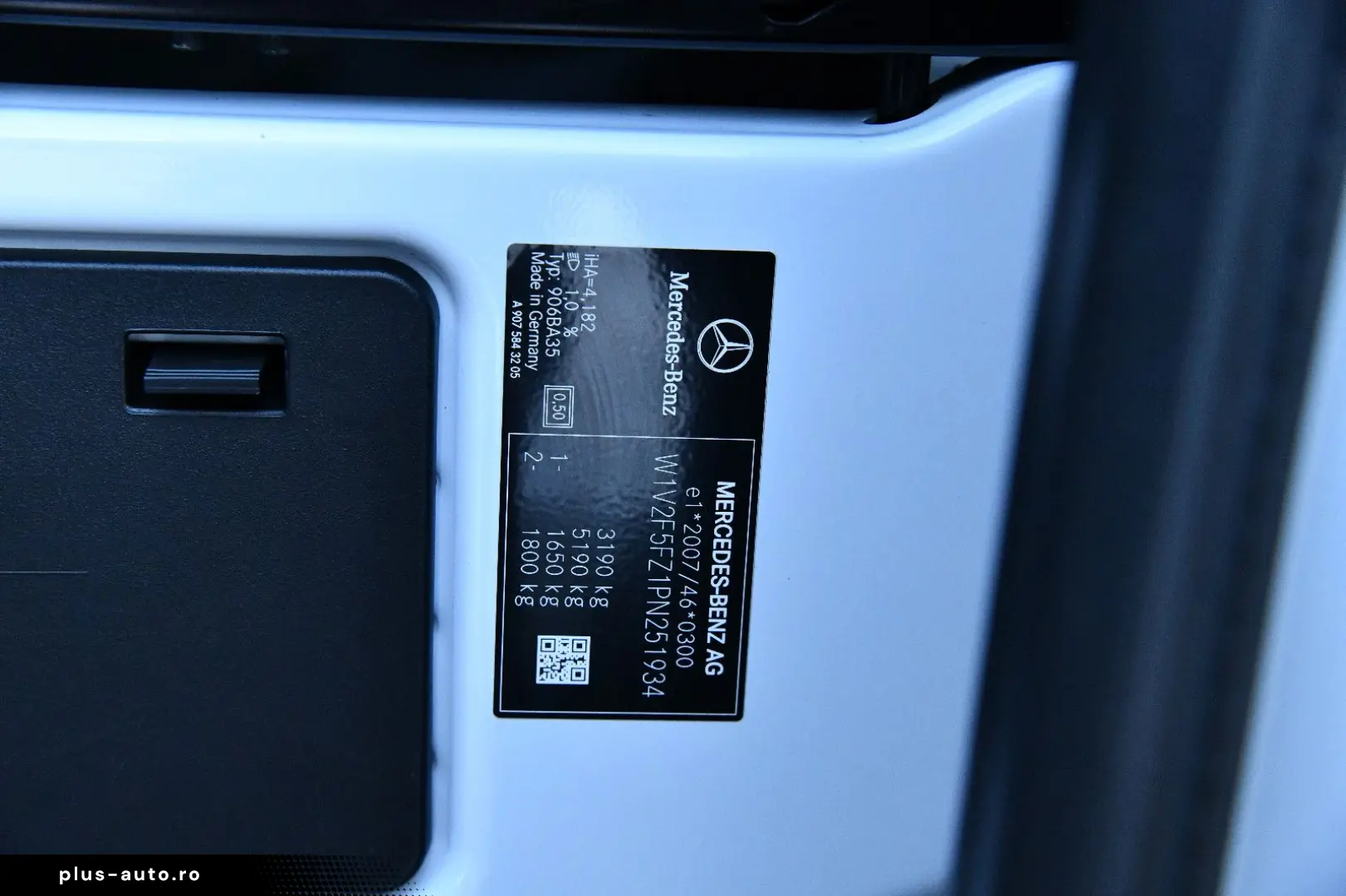 MERCEDES-BENZ Sprinter 211CDI RWD L2