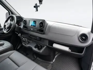 MERCEDES-BENZ Sprinter 317 LED MBUX