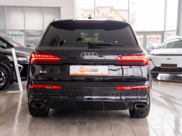 Audi Q7 55 TFSI quattro tiptronic  S line