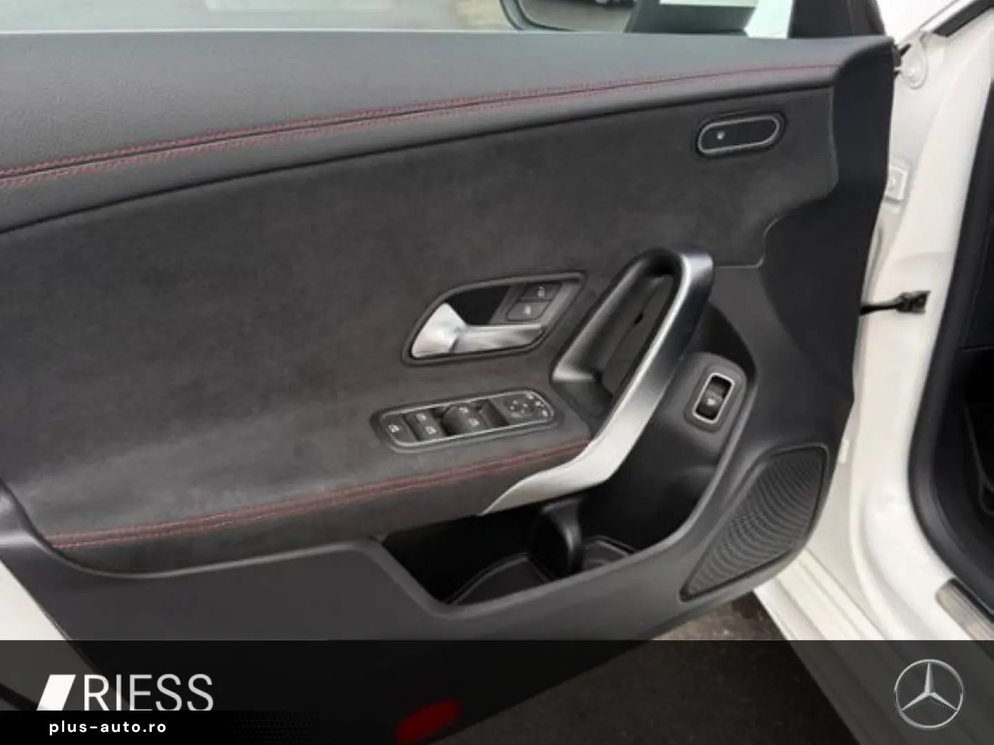 MERCEDES-BENZ CLA 180 AMG MBUX LED Ambiente Rückfahrkamera