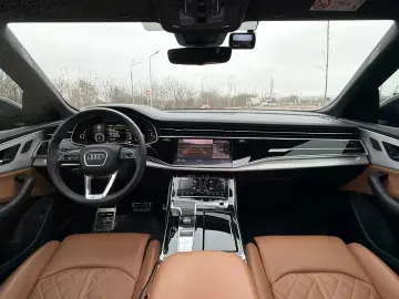 Audi Q8 S-line 2022   89.000km   Istoric Service