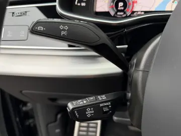 Audi Q8 S-line 2022   89.000km   Istoric Service