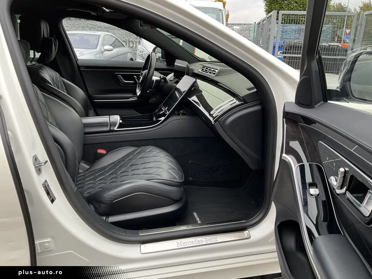 MERCEDES-BENZ S 580 e HUD AMG Panorama 8xAlu Night Paket