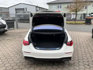 MERCEDES-BENZ S 580 e HUD AMG Panorama 8xAlu Night Paket