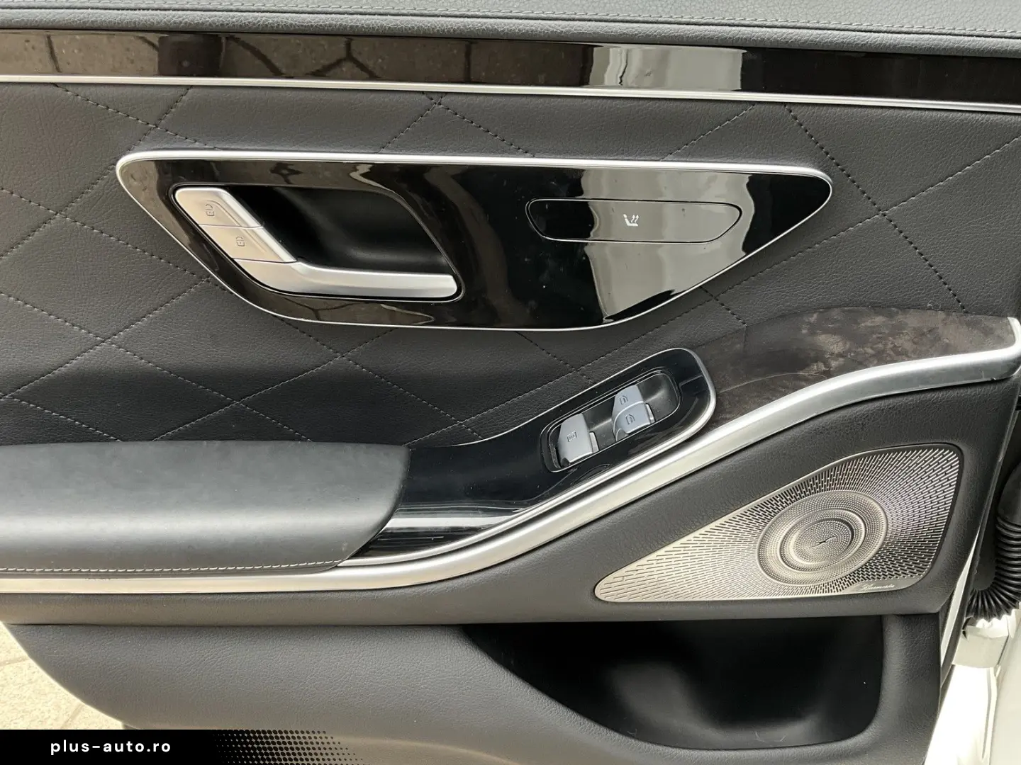 MERCEDES-BENZ S 580 e HUD AMG Panorama 8xAlu Night Paket