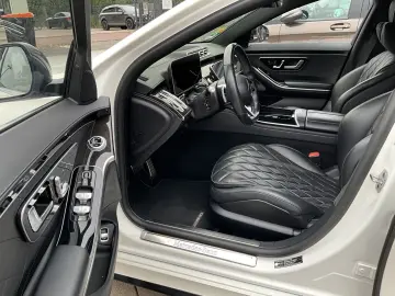 MERCEDES-BENZ S 580 e HUD AMG Panorama 8xAlu Night Paket