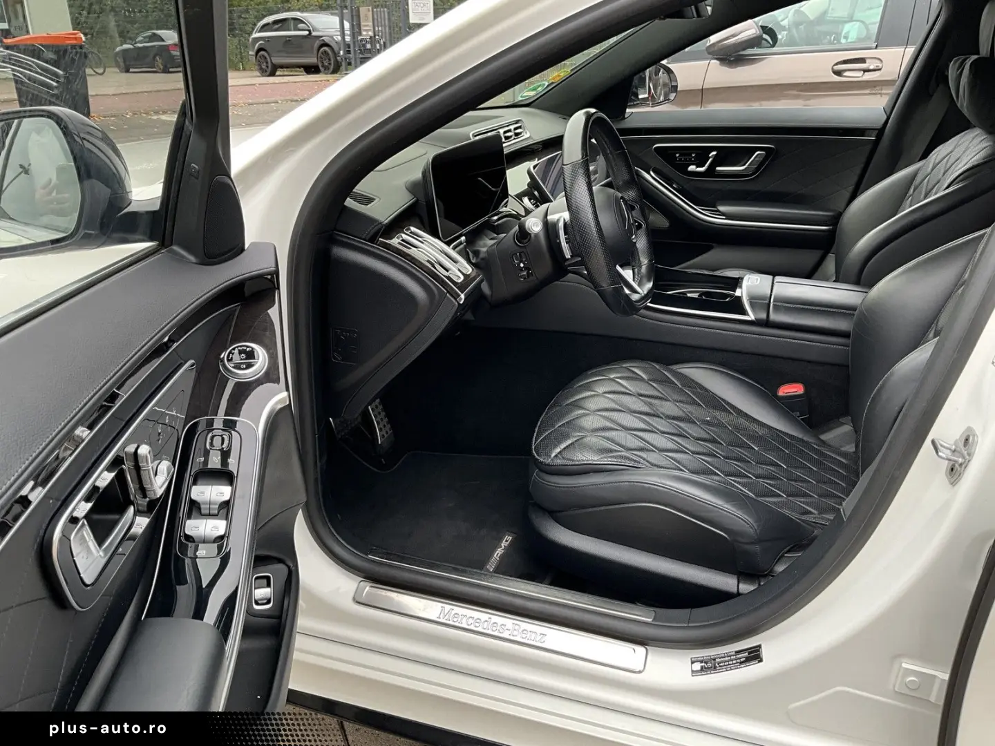 MERCEDES-BENZ S 580 e HUD AMG Panorama 8xAlu Night Paket