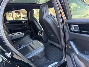 Porsche Cayenne-Coupe