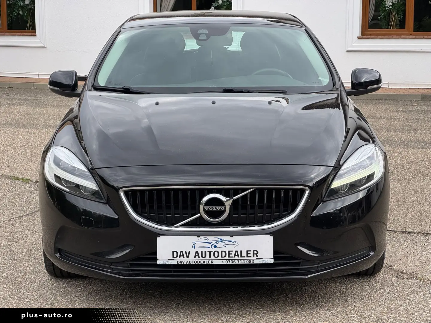 Volvo V40 Gen-Ii-2012