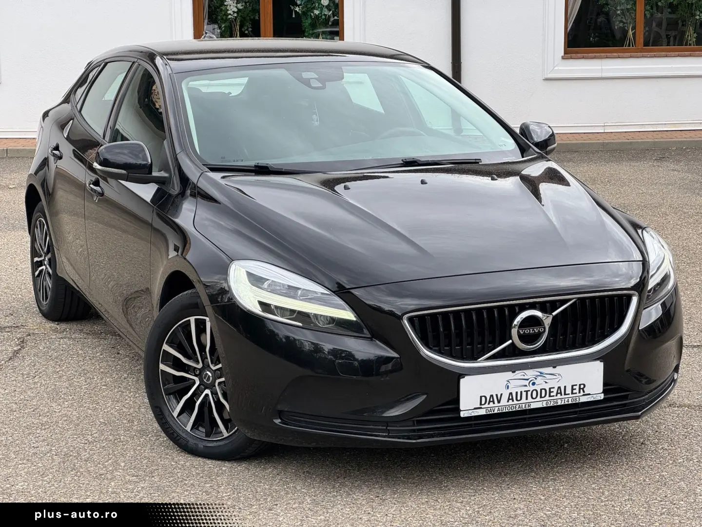 Volvo V40 Gen-Ii-2012
