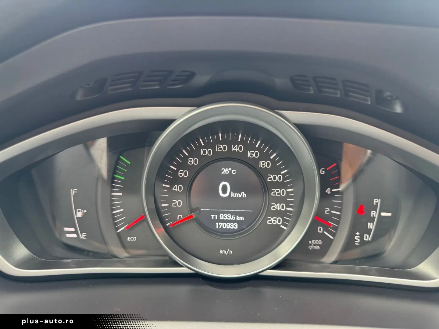 Volvo V40 Gen-Ii-2012