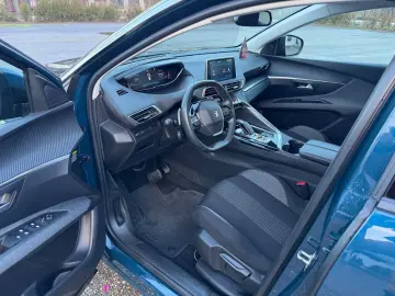 Peugeot 3008 Gen-Ii-2016