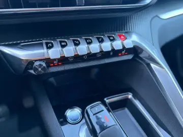 Peugeot 3008 Gen-Ii-2016