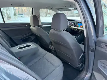 Volkswagen Golf Gen-Viii-2020