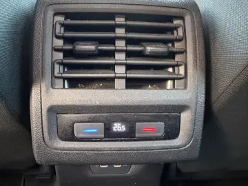 Volkswagen Golf Gen-Viii-2020