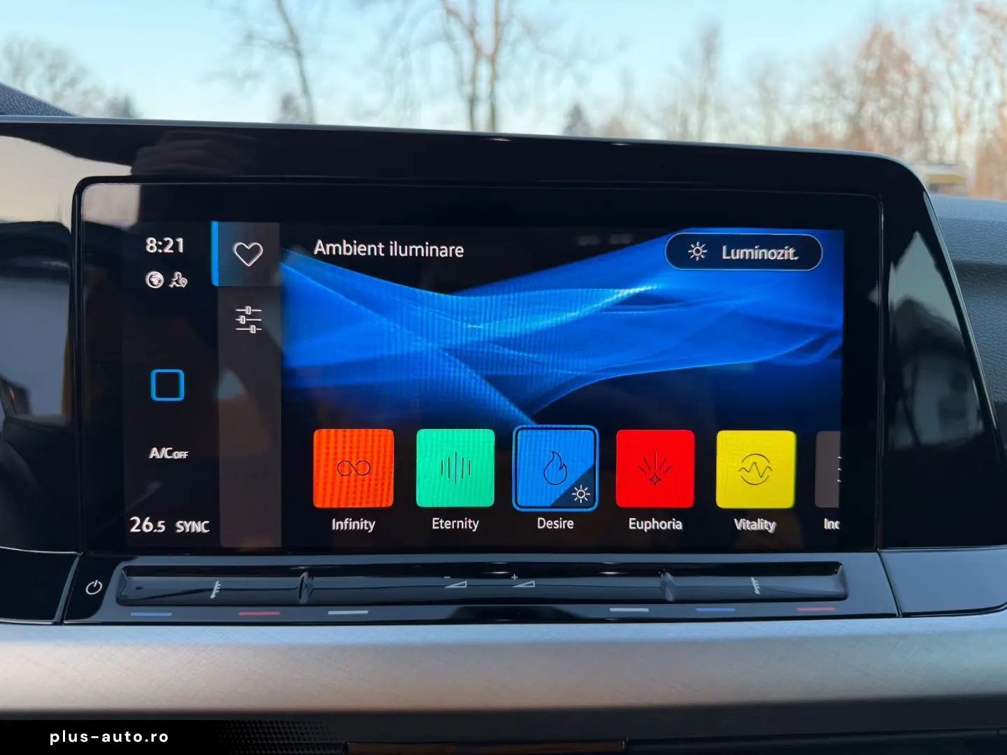 Volkswagen Golf Gen-Viii-2020