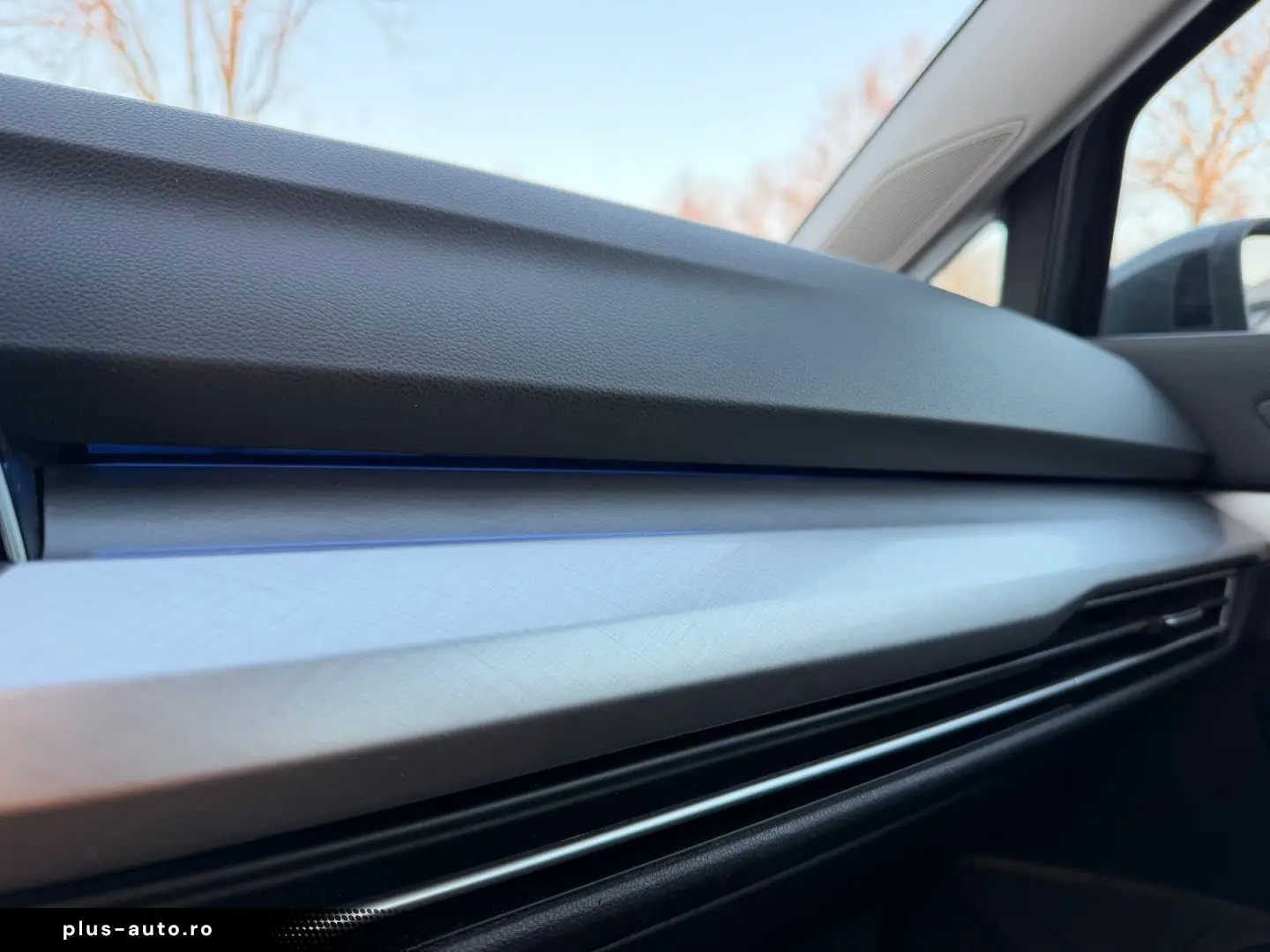 Volkswagen Golf Gen-Viii-2020