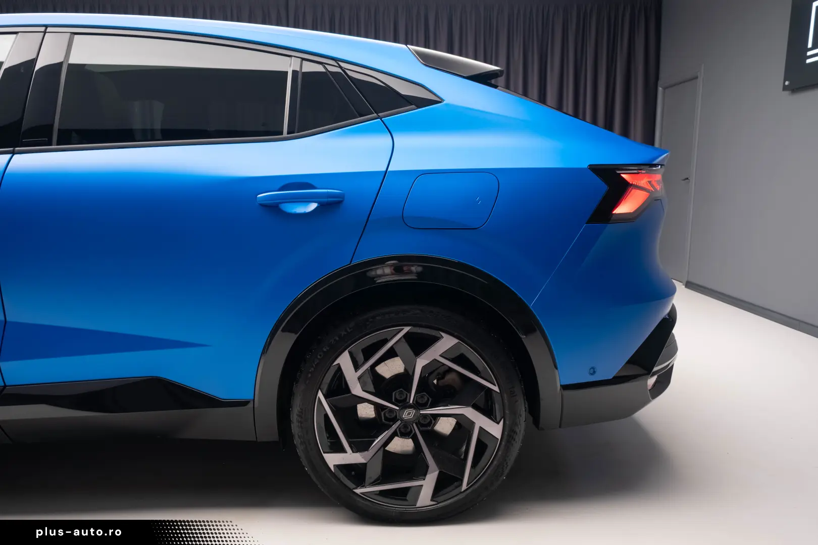 RENAULT RAFALE (300 CP) E-Tech Plug-in Hybrid 4x4 Multi-Mode