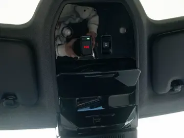 RENAULT RAFALE (300 CP) E-Tech Plug-in Hybrid 4x4 Multi-Mode