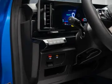 RENAULT RAFALE (300 CP) E-Tech Plug-in Hybrid 4x4 Multi-Mode