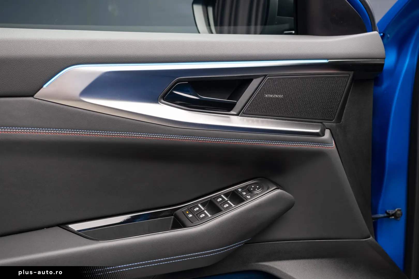 RENAULT RAFALE (300 CP) E-Tech Plug-in Hybrid 4x4 Multi-Mode