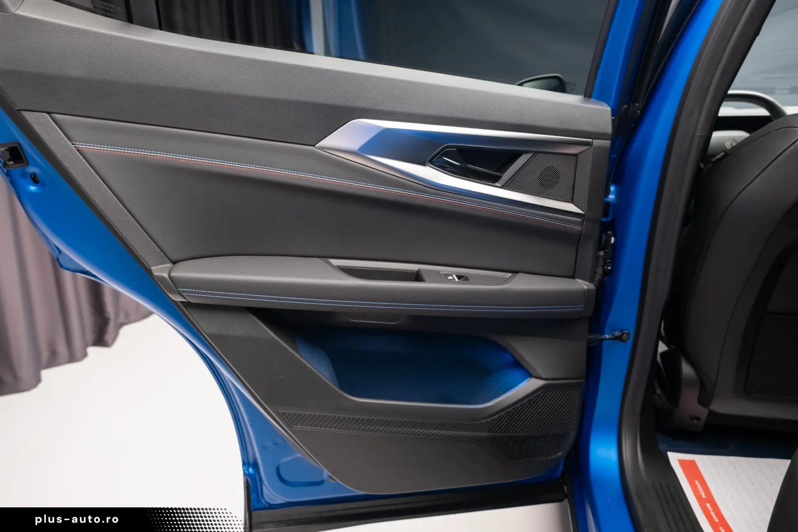 RENAULT RAFALE (300 CP) E-Tech Plug-in Hybrid 4x4 Multi-Mode