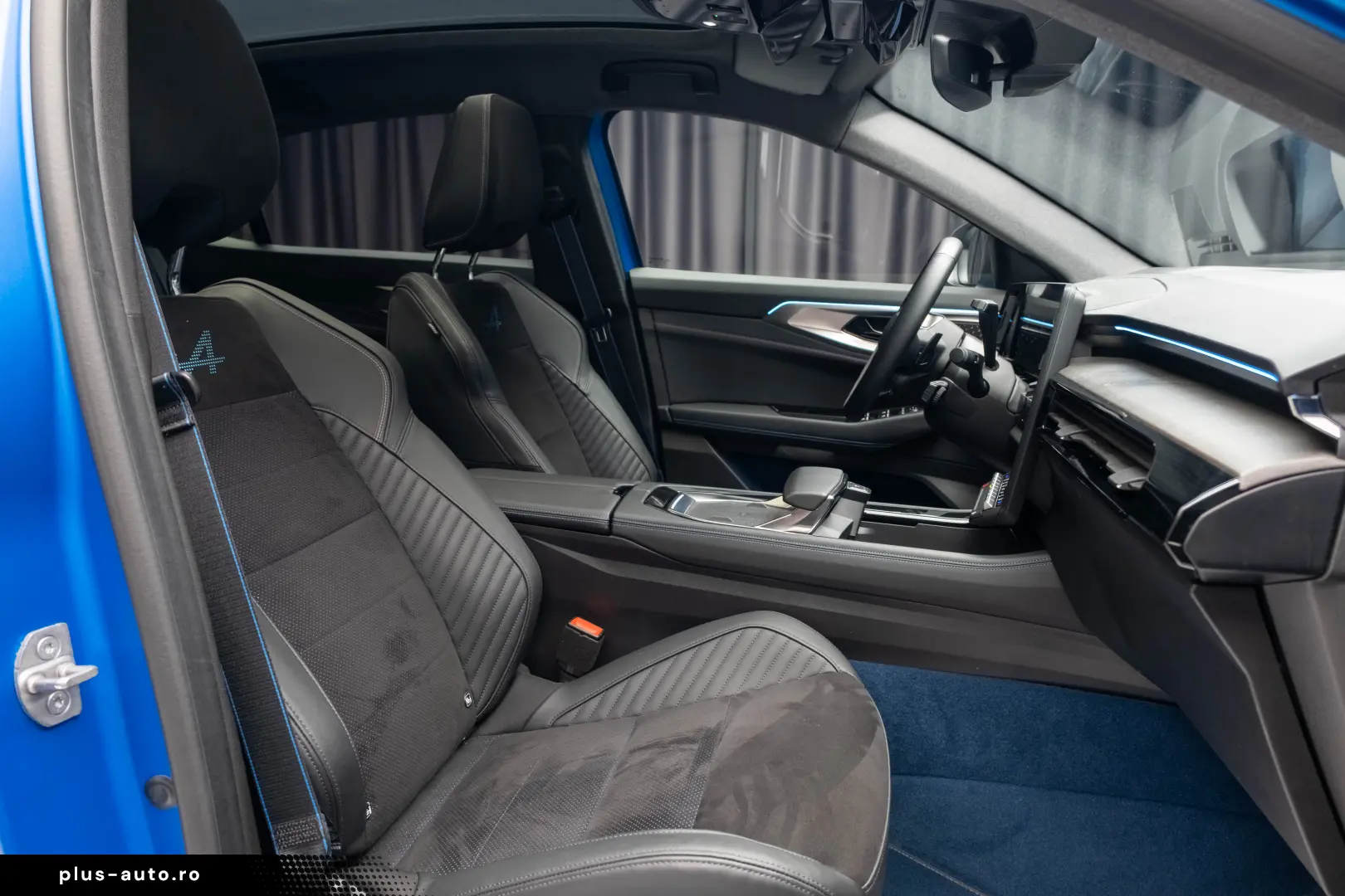 RENAULT RAFALE (300 CP) E-Tech Plug-in Hybrid 4x4 Multi-Mode