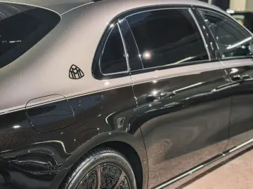 MERCEDES-BENZ S 580 Maybach Night Series Duotone Burmester4D