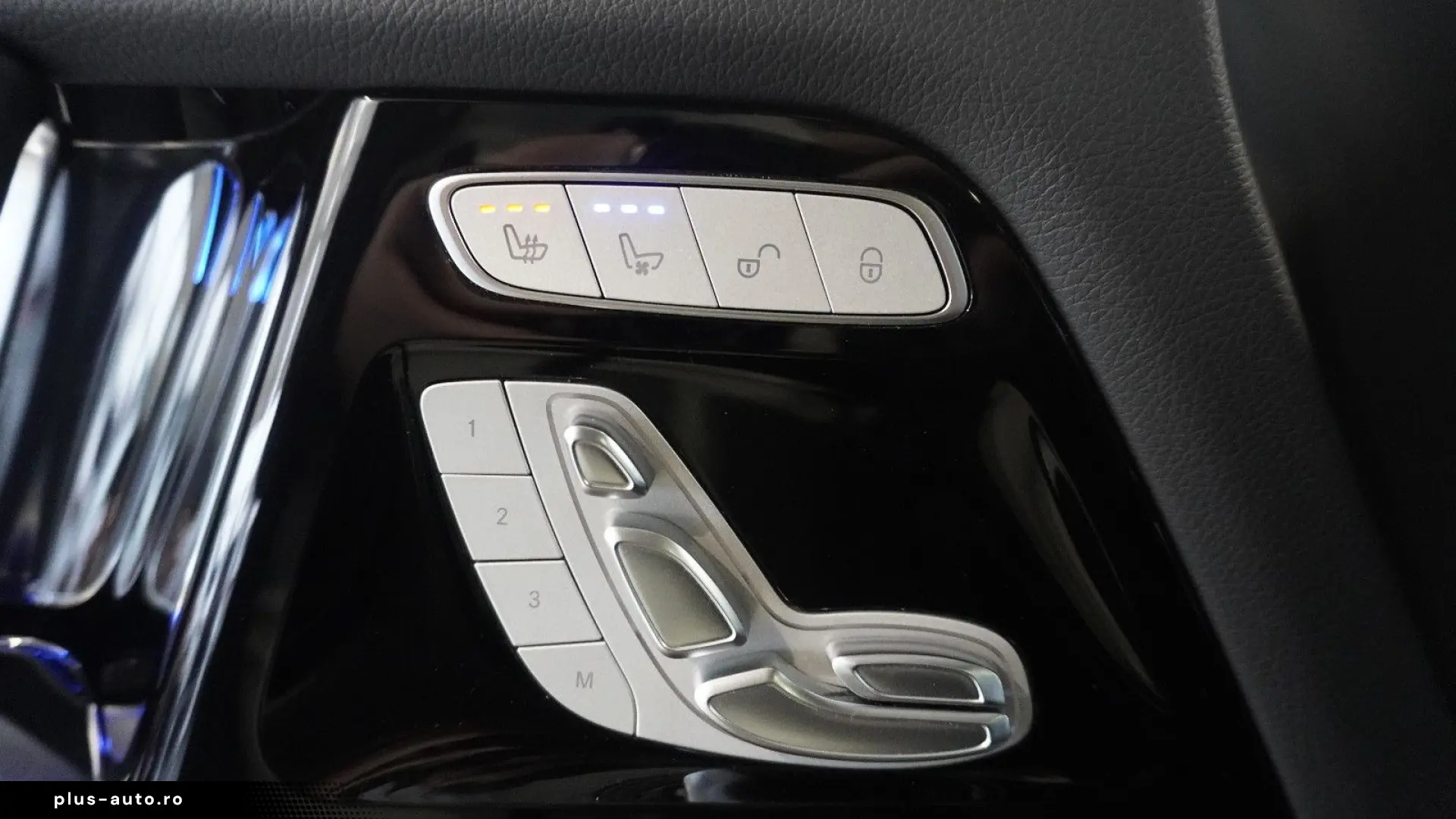 MERCEDES-BENZ G 63 AMG AHK PANO STHZ 360  22