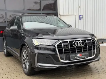 AUDI Q7 50 TDI quattro S line PANO LUFT HeadUp 7Sitze