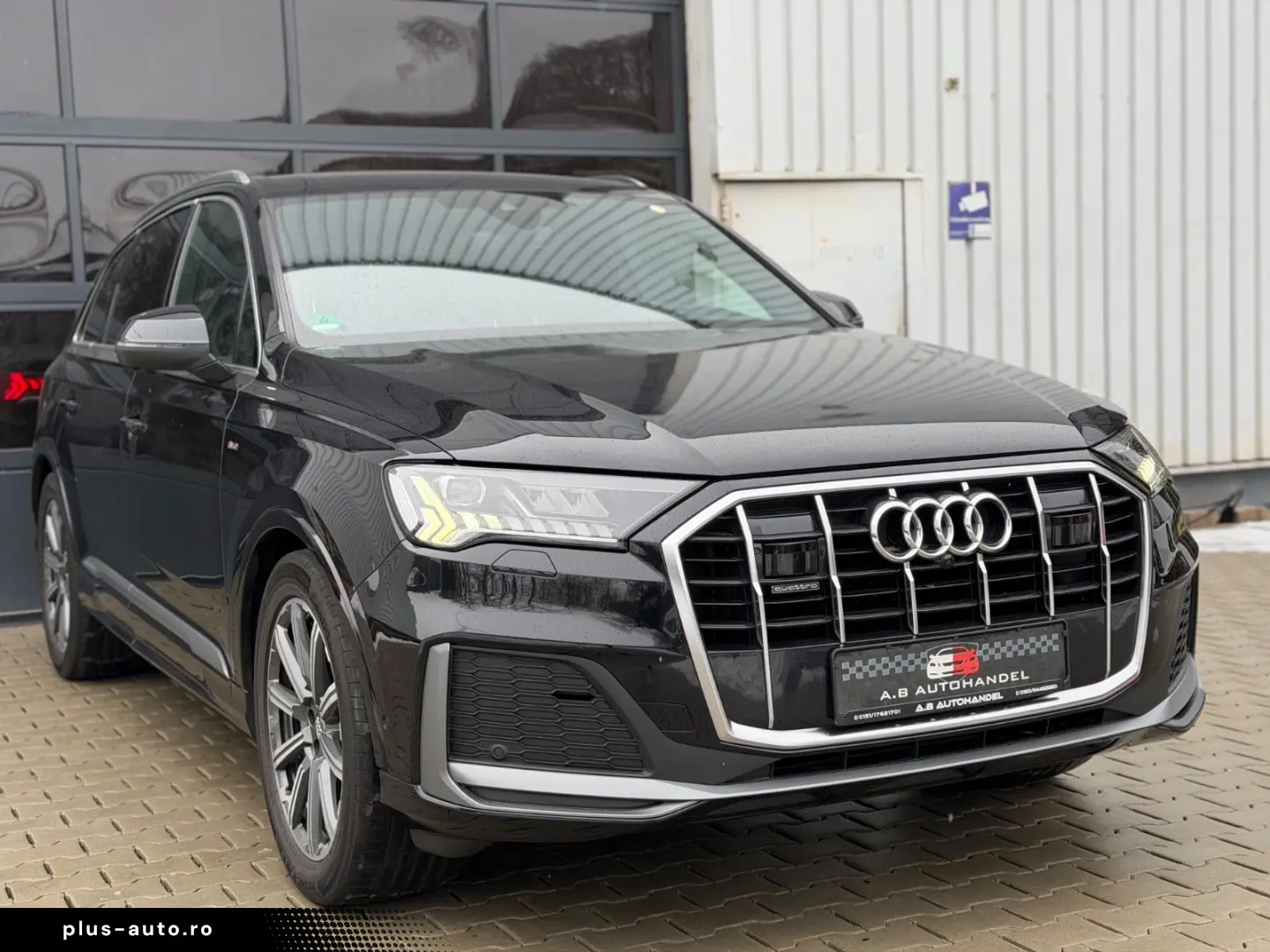 AUDI Q7 50 TDI quattro S line PANO LUFT HeadUp 7Sitze